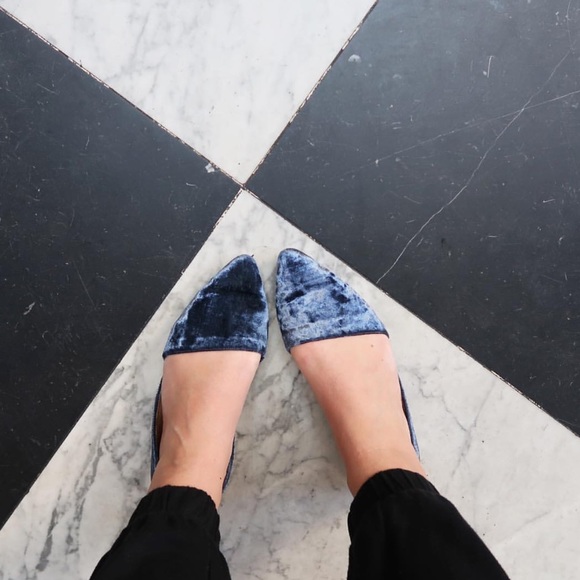 Crush Velvet D’orsay Shoe ✨LAST PAIR size 7.5✨ - Picture 2 of 6
